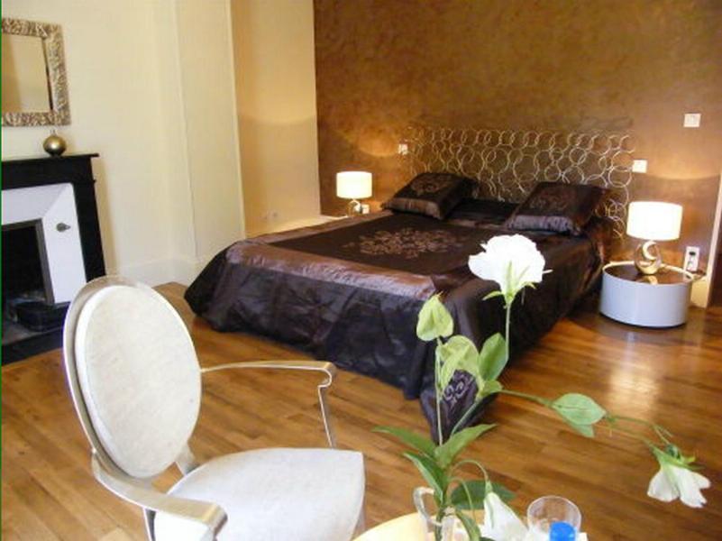 Chateau Tout Y Fault Loriges Rom bilde